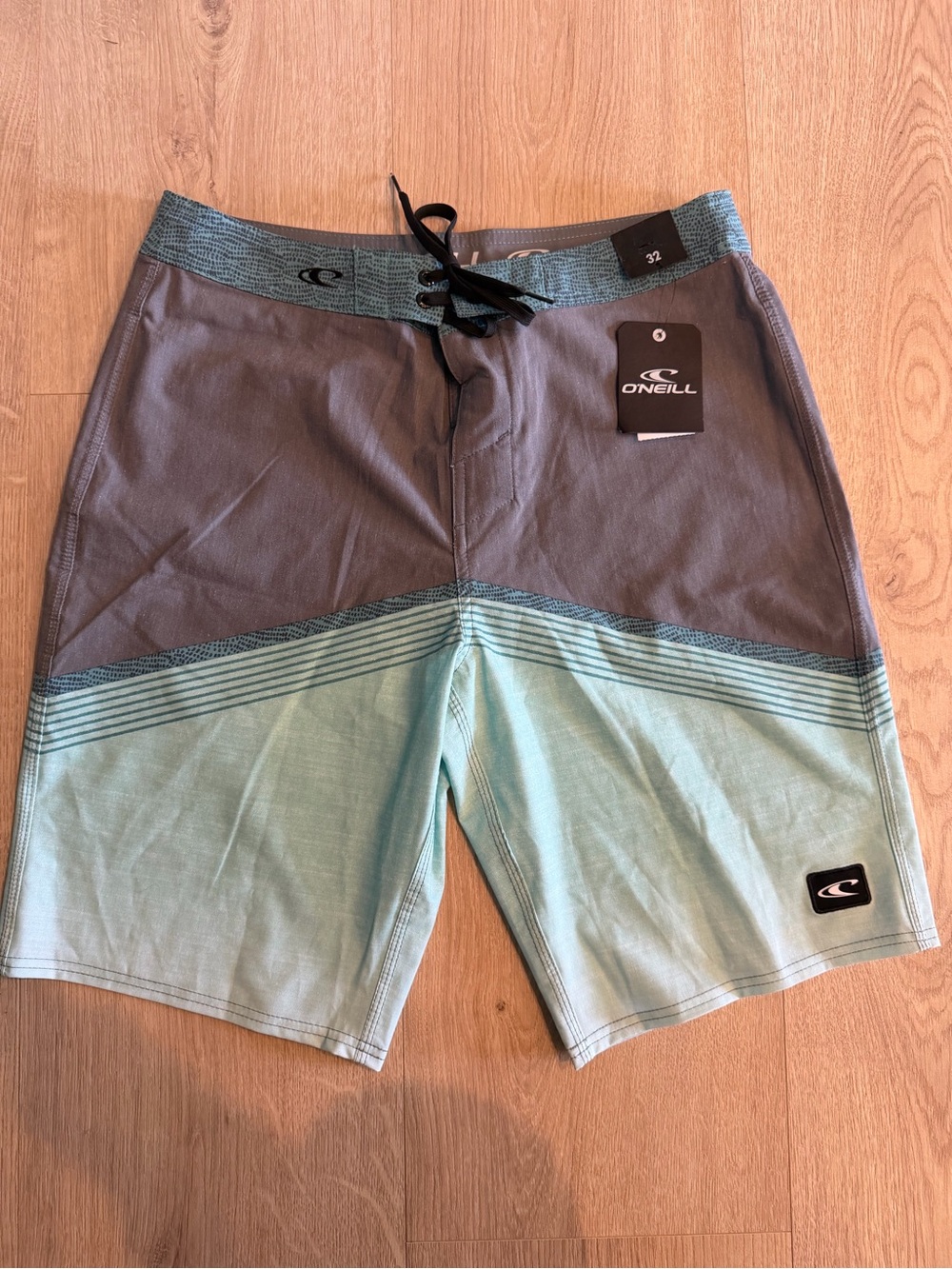 O'Neill Men's Swim Trunks Board Shorts Size 32 Gray and Blue NWT NEW Surf Beach